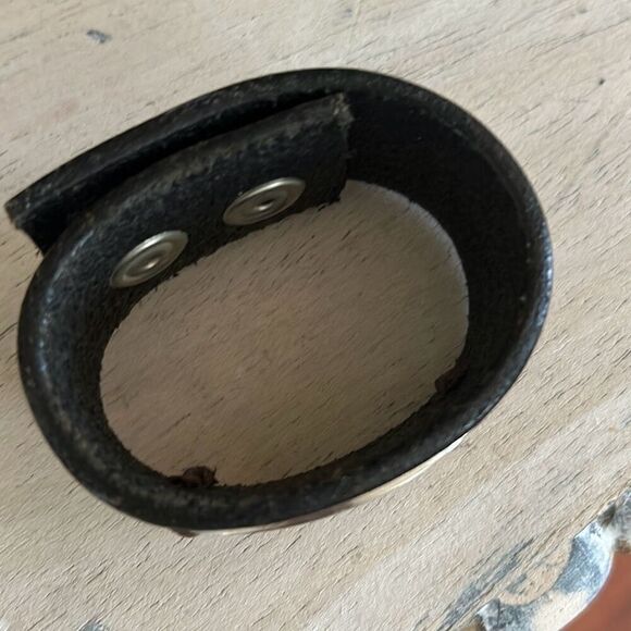 Artisan Leather cuff the mountains are calling and I must go bracelet black - Picture 2 of 5